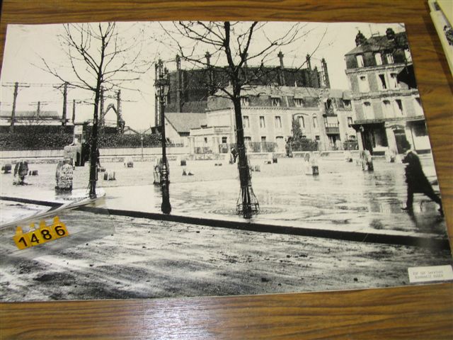  Collection ASPEG, pièce numéro 1486 : Photo place des Emmurés Rouen