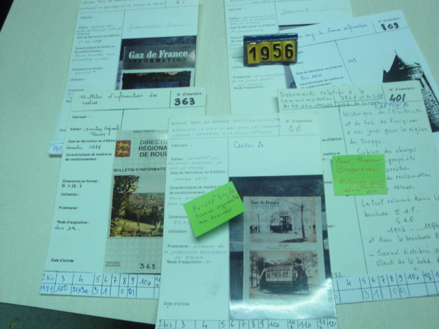  Collection ASPEG, pièce numéro 1956 : Fiches revue gaz de France à retrouver: 46 - 47- 162 -363 -401