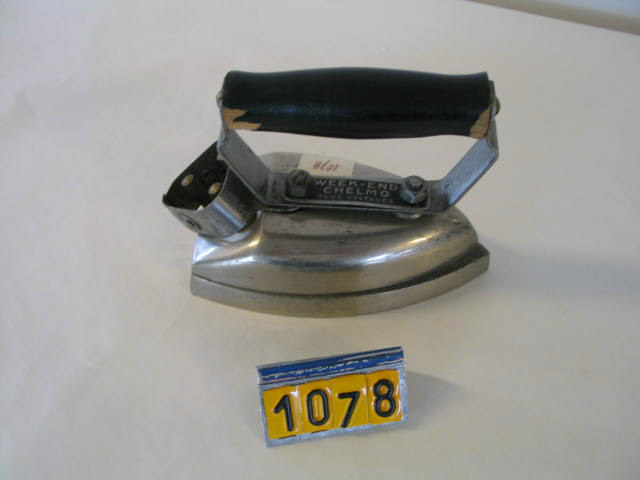  Collection ASPEG, pièce numéro 1078 : Fer électrique de voyage