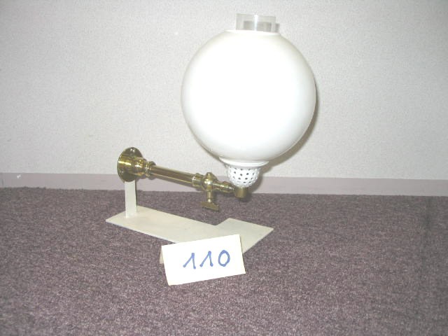  Collection ASPEG, pièce numéro 110 : Applique murale