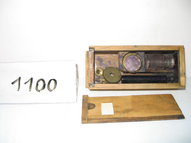  Collection ASPEG, pièce numéro 1100 : Nécessaire encrage pour enregistreurs à rouleau