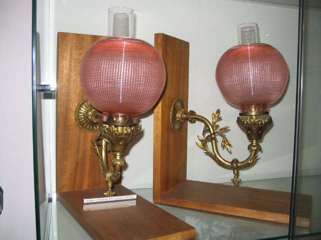  Collection ASPEG, pièce numéro 129 : Paire d'appliques d'éclairage au gaz