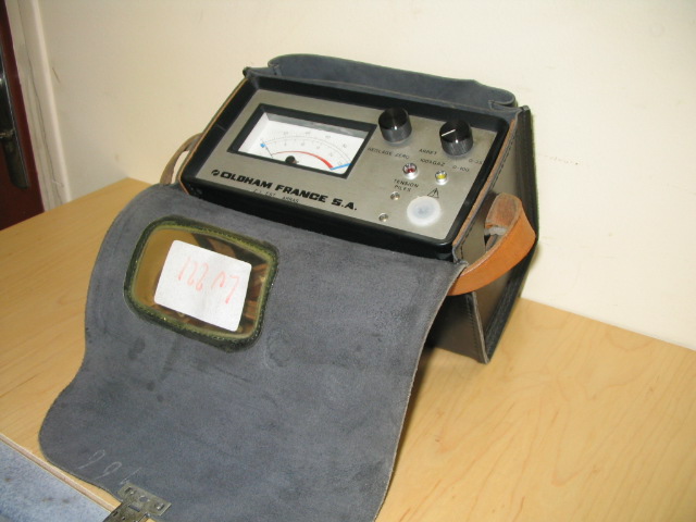 Collection ASPEG, pièce numéro 1387 : Explosimètre Catharomètre