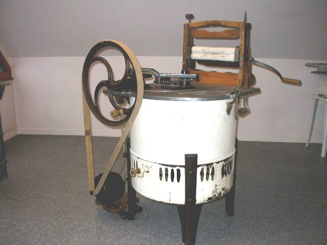  Collection ASPEG, pièce numéro 1393 : Machine à laver