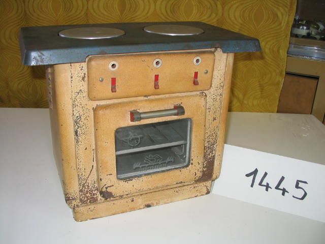  Collection ASPEG, pièce numéro 1445 : Jouet cuisinière électrique