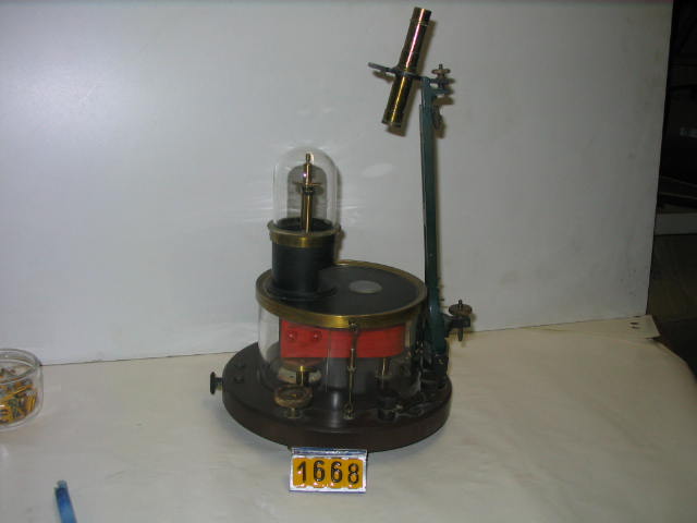  Collection ASPEG, pièce numéro 1668 : Galvanomètre Magnéto électrique