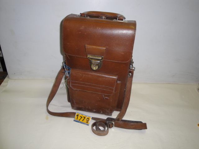  Collection ASPEG, pièce numéro 1779 : Sacoche de releveur