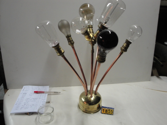 Collection ASPEG, pièce numéro 1855 : Support de 8 lampes à baïonnette B27