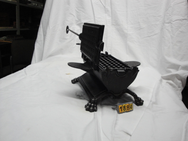  Collection ASPEG, pièce numéro 1884 : Gaufrier