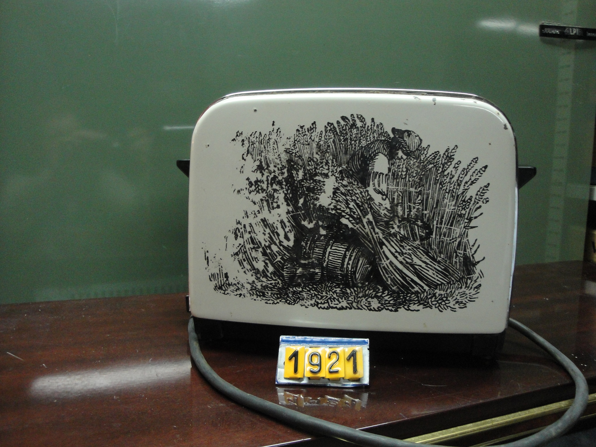  Collection ASPEG, pièce numéro 1921 : Grill pain