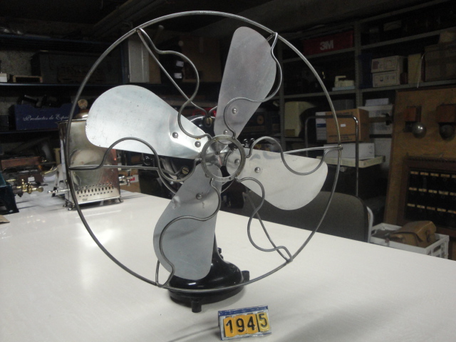  Collection ASPEG, pièce numéro 1945 : Ventilateur Calor