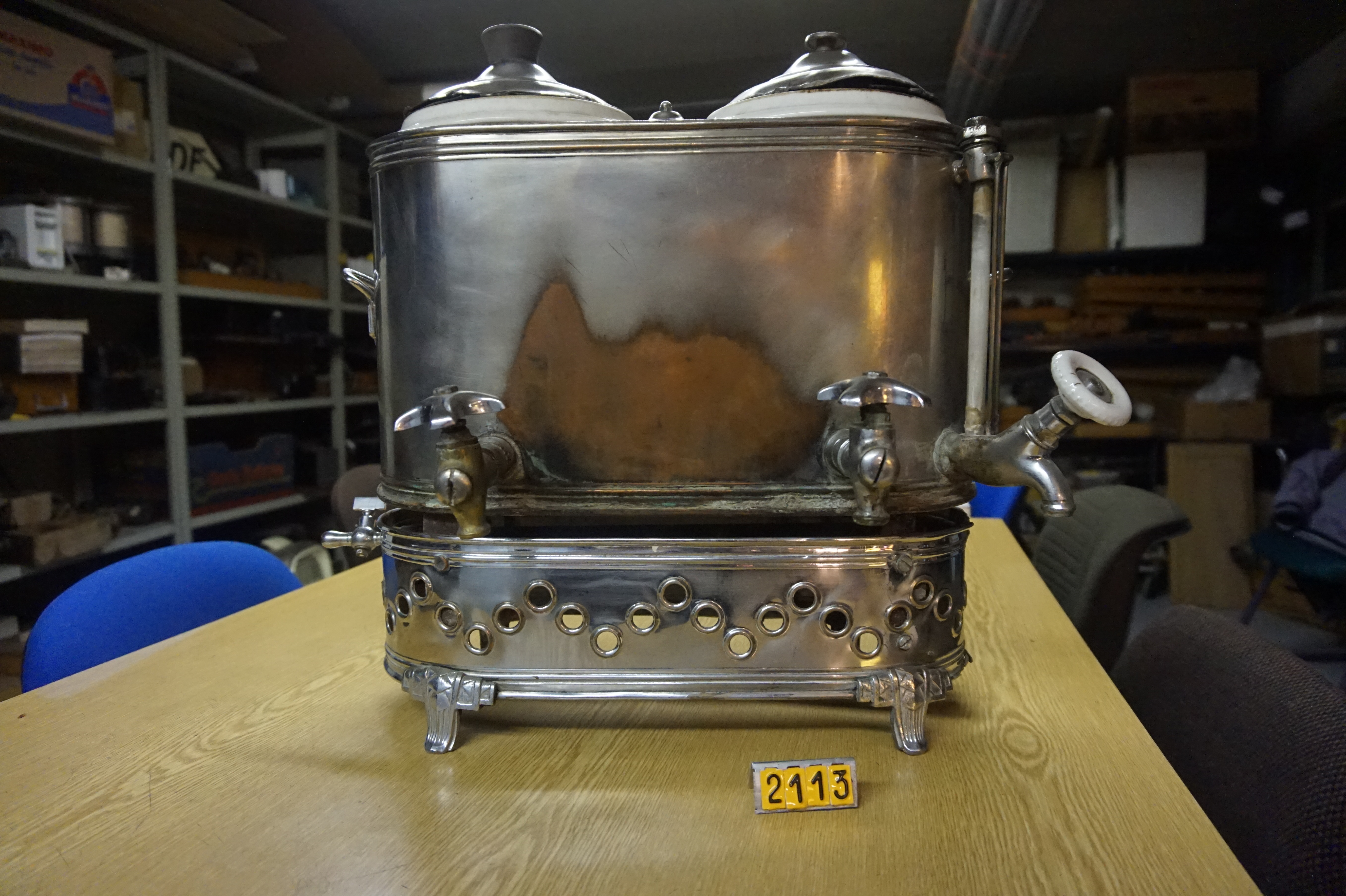  Collection ASPEG, pièce numéro 2113 : CHOCOLATIERE