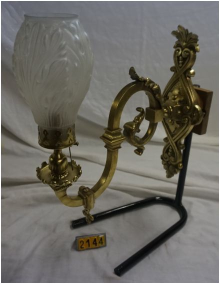  Collection ASPEG, pièce numéro 2144 : applique à gaz bec droit auer