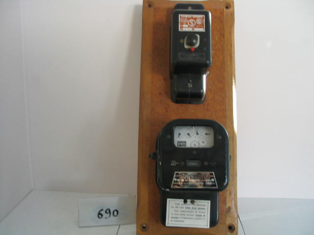  Collection ASPEG, pièce numéro 690 : Panneau de comptage monophasé