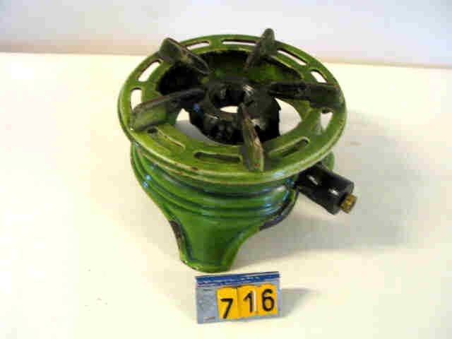  Collection ASPEG, pièce numéro 716 : Réchaud gaz émaillé vert