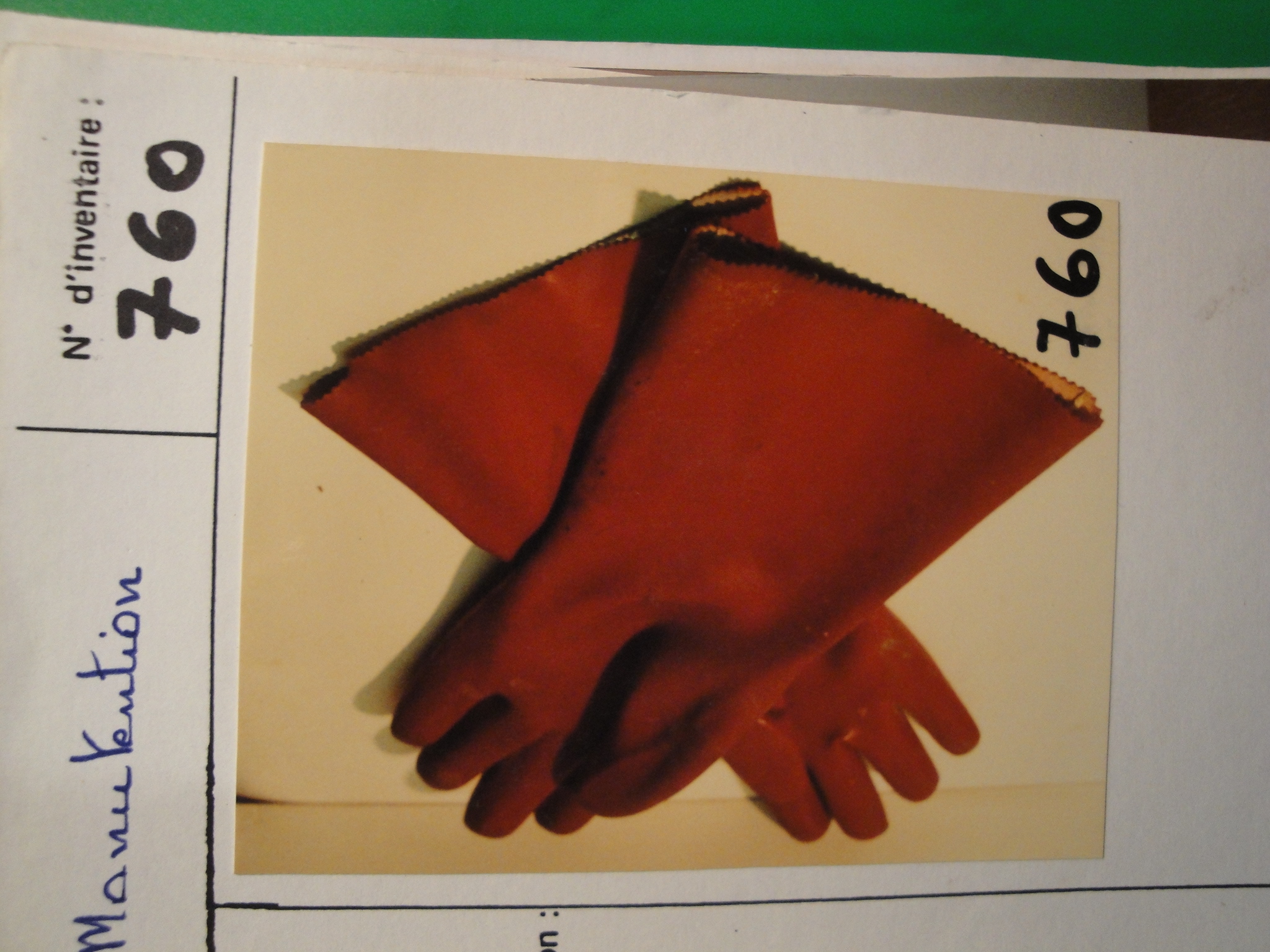  Collection ASPEG, pièce numéro 760 : gants manutention